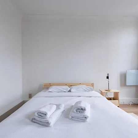 Apartment Saint-martin - A La Decouverte De La Cite Ardente