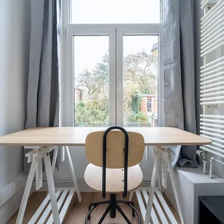 Saint-martin - A La Decouverte De La Cite Ardente לייז'